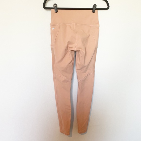 Fabletics Leggings Mia High Waisted Capri Legging With Pocket Size Small NWT - Picture 8 of 11